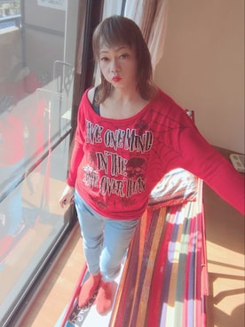 「GU（ジーユー）のアイテム（デニムパンツ、ブルー系）」を使った、メグミ   ☆海乃  恵さん（171cm）の冬コーディネート