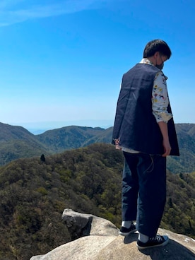 「Johnbull Private labo（ジョンブルプライベートラボ）のアイテム（チノパンツ）」を使った、うっしぃーさん（メンズ・174cm）の春コーディネート