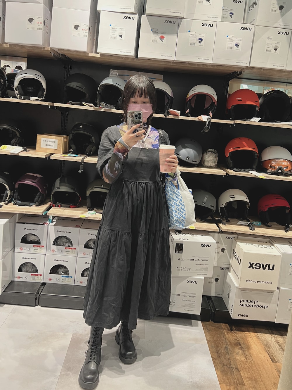「UNIQLOのアイテム（ワンピース、ブラック系）」を使った、Kaiju🐈‍⬛さん（レディース・158cm）の冬コーディネートの1枚目の写真