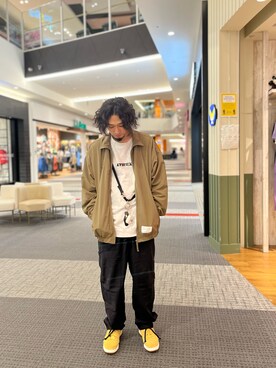 「AVIREX（アヴィレックス）のアイテム（ナイロンジャケット）」を使った、ハットリさん（メンズ・176cm）の春コーディネート