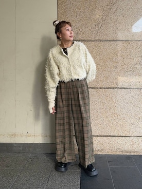 「KBF（ケイビーエフ）のシアーベロアシャーリングスリーブトップス（Tシャツ/カットソー）」を使った、yukiさん（レディース・155cm）の秋コーディネート