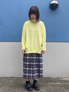 アルパカ混ウールチェック タックスカートを使った人気ファッション