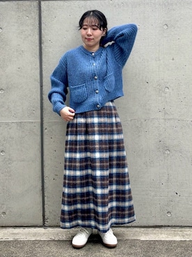 アルパカ混ウールチェック タックスカートを使った人気ファッション