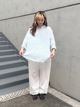 「bulle de savon（ビュルデサボン）の80/1 shirring stripe フリル衿ブラウス（シャツ/ブラウス、ホワイト系）」を使った、bulle de savonさん（レディース・169cm）の春コーディネート