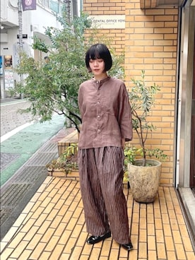 yuni（ユニ ）の「◎草花多色刺繍 ノーカラーブラウス（シャツ