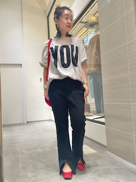 「Whim Gazette（ウィムガゼット）のフロントスリットパンツ（スラックス、ブラック系）」を使った、miyakoshi＿87さん（レディース・158cm）の夏コーディネート