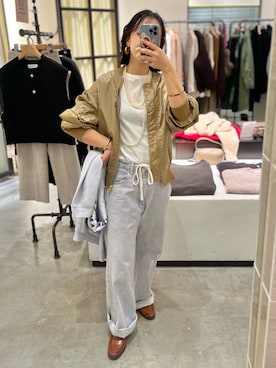 「アイテム（MA-1）」を使った、miyakoshi＿87さん（レディース・158cm）の冬コーディネート