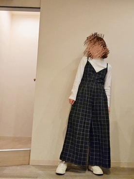 「GU（ジーユー）のチェックカシュクールサロペットパンツ（サロペット/オーバーオール、ブラック系）」を使った、R!◎N.さん（レディース・156cm）の春コーディネート