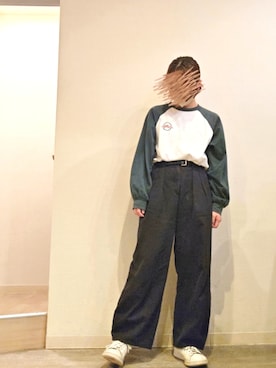 「GU（ジーユー）のチノバレルレッグタックパンツ（チノパンツ、ブラック系）」を使った、R!◎N.さん（レディース・156cm）の春コーディネート