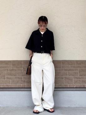 「Confirm（コンファーム）のShort-Length Open-Collar Shirt / ショート丈 オープンカラーシャツ（シャツ/ブラウス、ブラック系）」を使った、SIZUさん（レディース・156cm）の夏コーディネート