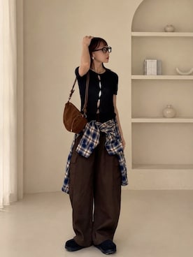 「Auntie Rosa Holiday（アンティローザホリデー）のアイテム」を使った、SIZUさん（レディース・156cm）の秋コーディネート
