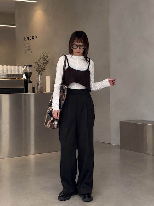 「BONLECILL Marche(ボンルシールマルシェ)の【BONLECILL Marche】レタリング刺繍ボアトートバッグ(トートバッグ)」を使った、SIZUさん(レディース・156cm)の秋コーディネート