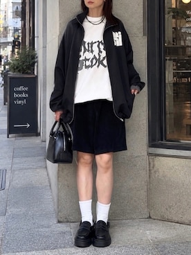 「MIRROR STOKE（ミラーストーク）の【ZOZO限定】MIRROR STOKE SWEATSHIRT/ミラーストークスウェットシャツ（スウェット、ホワイト系）」を使った、SIZUさん（レディース・156cm）の秋コーディネート
