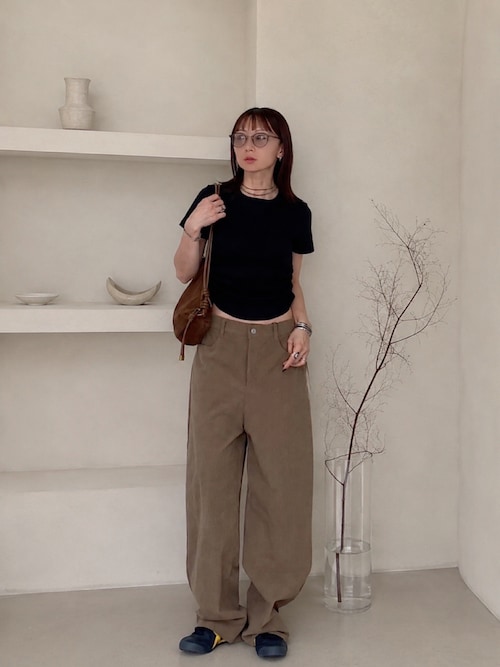 「HANNE(アン)のサイドギャザーコンパクトTEE(Tシャツ/カットソー)」を使った、SIZUさん(レディース・156cm)の秋コーディネート