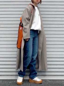 「Levis」｜「アイテム（スウェット）」を使った、SIZUさん（レディース・156cm）の冬コーディネート