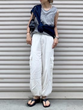 「アイテム（サンダル）」を使った、SIZUさん（レディース・156cm）の秋コーディネート