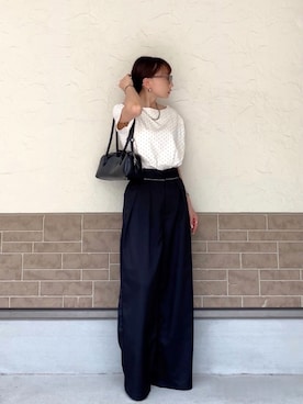 「SENSE OF PLACE by URBAN RESEARCH（センスオブプレイスバイアーバンリサーチ）のフリルドレープトップ（Tシャツ/カットソー、ホワイト系）」を使った、SIZUさん（レディース・156cm）の夏コーディネート