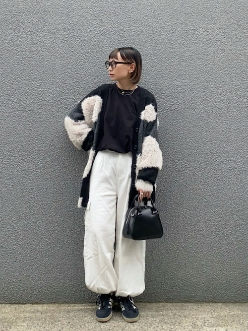 ガゼル インドア アディダスオリジナルス フリル黒23.0cm