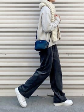 「コーデュロイパンツ」｜SIZUさん（レディース・156cm）の冬コーディネート