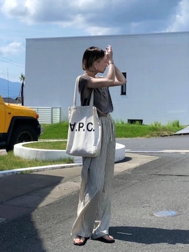 「アイテム（トートバッグ）」を使った、SIZUさん（レディース・156cm）の夏コーディネート