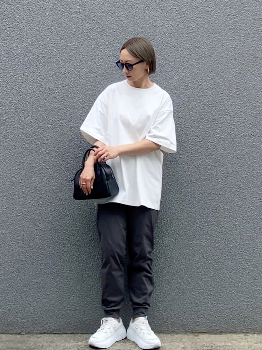 Kozuページ SIZU｜THE STANDARDのTシャツ/カットソーを使ったコーディネート - WEAR