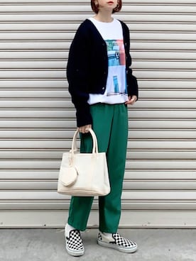 「ニットカーディガン」｜「アイテム（スリッポン）」を使った、SIZUさん（レディース・156cm）の冬コーディネート