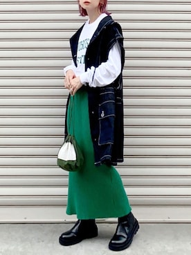 「巾着バッグ」｜「アイテム（ミリタリージャケット）」を使った、SIZUさん（レディース・156cm）の秋コーディネート