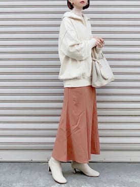 「GRL（グレイル）のバックレースアップハイウエストマーメイドスカート（スカート）」を使った、SIZUさん（レディース・156cm）の冬コーディネート