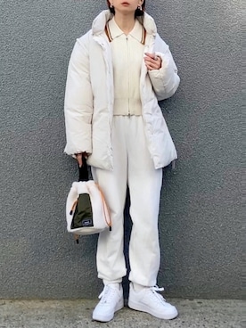 「JOURNAL STANDARD（ジャーナルスタンダード）のアイテム（スウェットパンツ）」を使った、SIZUさん（レディース・156cm）の冬コーディネート