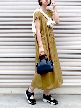 「EFOLE（エフォル）のMini boston shoulder bag / ミニボストン ショルダー バッグ（ボストンバッグ）」を使った、SIZUさん（レディース・156cm）の夏コーディネート