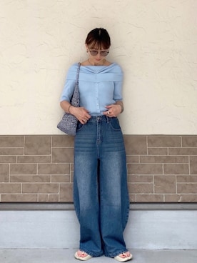 「SENSE OF PLACE by URBAN RESEARCH（センスオブプレイスバイアーバンリサーチ）の『洗濯可』オフショルリブセーター(半袖)（ニット/セーター、ブルー系）」を使った、SIZUさん（レディース・156cm）の春コーディネート