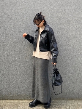 「アイテム（スカート、グレー系）」を使った、SIZUさん（レディース・156cm）の秋コーディネート