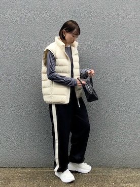 「アイテム（ダウンベスト）」を使った、SIZUさん（レディース・156cm）の秋コーディネート