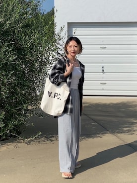 「アイテム（スウェットパンツ）」を使った、SIZUさん（レディース・156cm）の夏コーディネート