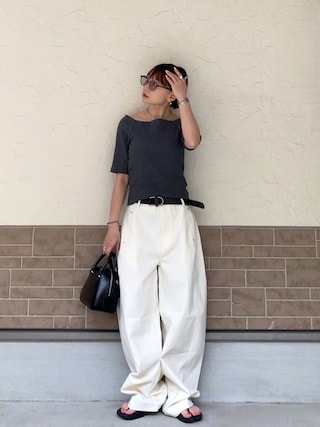 「Aunt Marie's(アントマリーズ)のカップ付きオフショルリブハーフスリーブトップス/カットソー(Tシャツ/カットソー)」を使った、SIZUさん(レディース・156cm)の夏コーディネート