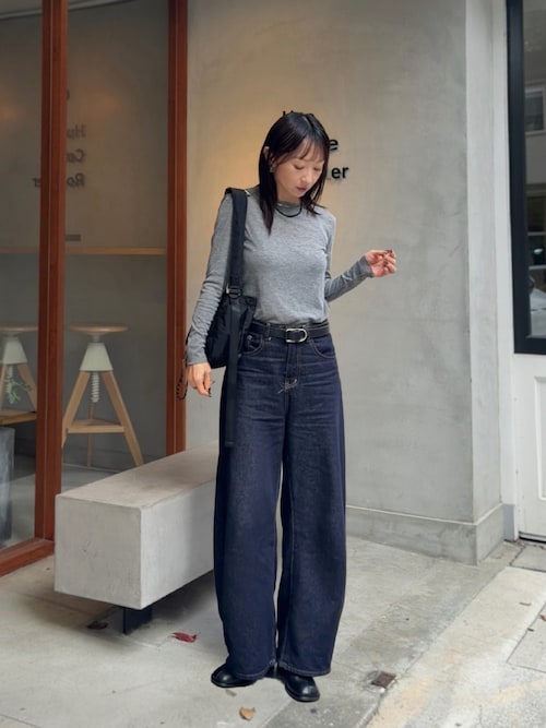 「SHIPS(シップス)のVINILO: オブリーク トゥ ブーツ(ブーツ)」を使った、SIZUさん(レディース・156cm)の秋コーディネート