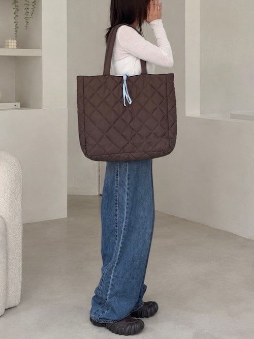 「BONLECILL Marche(ボンルシールマルシェ)の【BONLECILL Marche】キルティングリボンBIGトートバッグ/マザーズバッグ(トートバッグ)」を使った、SIZUさん(レディース・156cm)の秋コーディネート