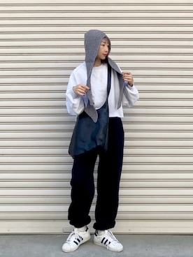 「feepur（フェピュール）のアイテム（スウェット）」を使った、SIZUさん（レディース・156cm）の冬コーディネート