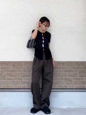 「Auntie Rosa Holiday（アンティローザホリデー）の2WAYツイストシアー半袖プルオーバー（Tシャツ/カットソー、ブラック系）」を使った、SIZUさん（レディース・156cm）の夏コーディネート