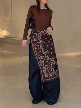 「アイテム（財布/小物、ブラウン系）」を使った、SIZUさん（レディース・156cm）の秋コーディネート