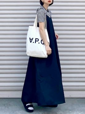 「SHAKA（シャカ）のアイテム」を使った、SIZUさん（レディース・156cm）の春コーディネート
