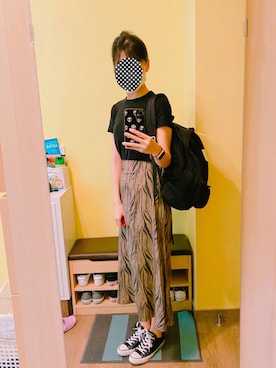 「ブラックTシャツ」｜KOKONEさん（レディース・168cm）の秋コーディネート
