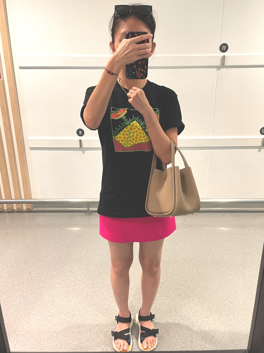 「songmontのアイテム（バッグ、ベージュ系）」を使った、AleVivさん（レディース・163cm）の夏コーディネートの1枚目の写真