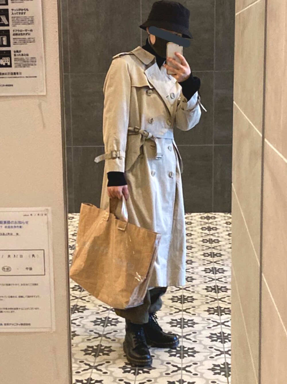 BURBERRYのトレンチコートを使ったメンズ人気ファッション  