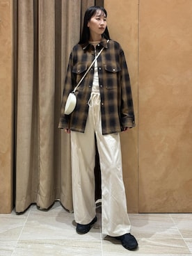 「アイテム（キーホルダー、ホワイト系）」を使った、maeさん（レディース・172cm）の秋コーディネート