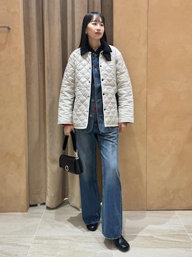 「アイテム（カバーオール）」を使った、maeさん（レディース・172cm）の秋コーディネート