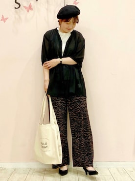 「アニマル」｜「アイテム（帽子）」を使った、リナさん（レディース・160cm）の秋コーディネート