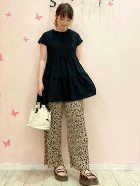 「巾着バッグ」｜「アイテム（チュニック）」を使った、リナさん（レディース・160cm）の夏コーディネート