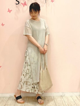 「メッシュバッグ」｜「アイテム（その他）」を使った、リナさん（レディース・160cm）の夏コーディネート