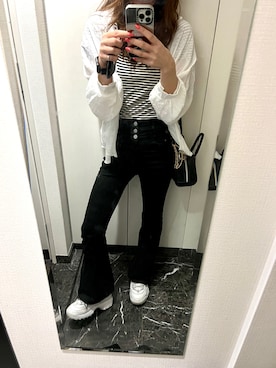 「FILA（フィラ）のFILA Disrupter 2 (WHT)（スニーカー）」を使った、PINOさん（レディース・160cm）の春コーディネート